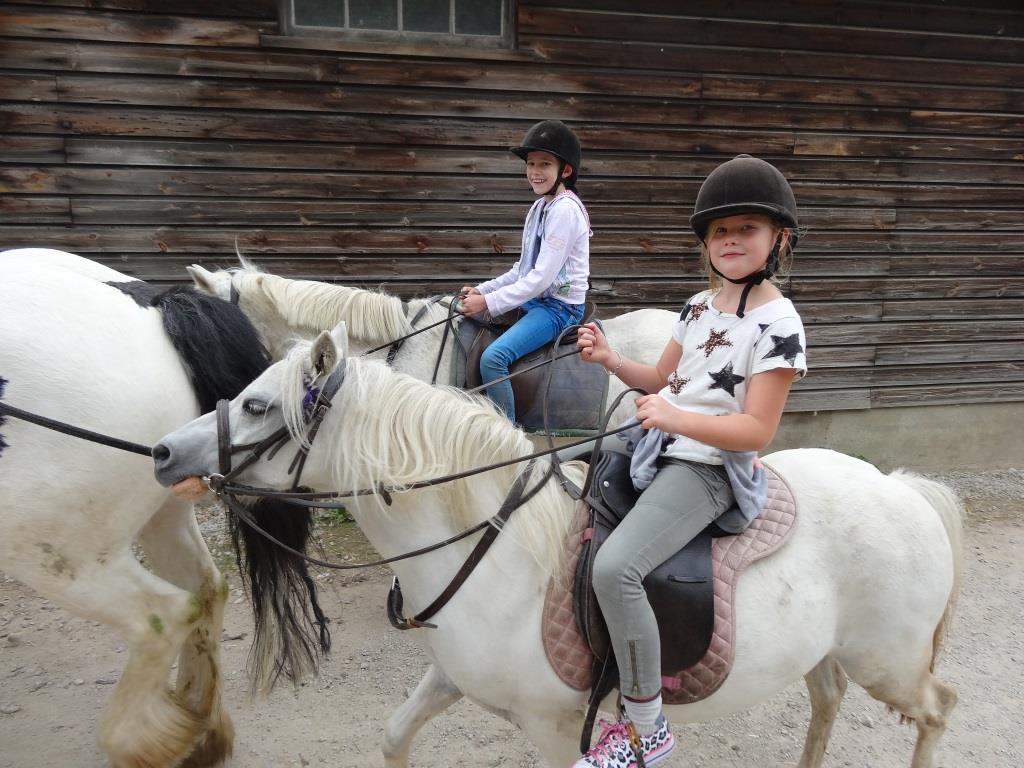 Pony riding Helmsley 2